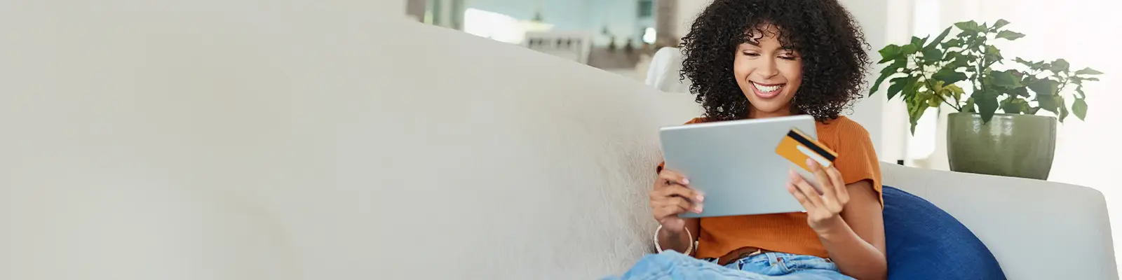 Durante a época alta da pandemia COVID-19, retalhistas com experiências de Realidade Aumentada aumentaram em 19% o customer engagement e 90% a conversão de clientes?