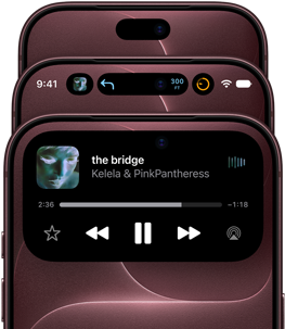 Três modelos iPhone 18 Pro bordô, dispostos em leque, para mostrar a Dynamic Island em diferentes modos: desativada, minimizada e maximizada