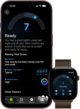 Vista frontal do iPhone 18 Pro, na cor preto, a mostrar os resultados do estado de Preparação (classificação de 7), emparelhado com o Apple Watch, na cor castanho, voltado para a frente, a mostrar a mesma classificação de Preparação de 7